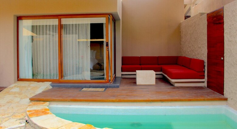 Hotel Isla Tajin Beach And River Resort
