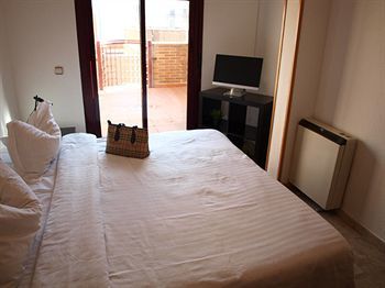 Stylish City Aparthotel