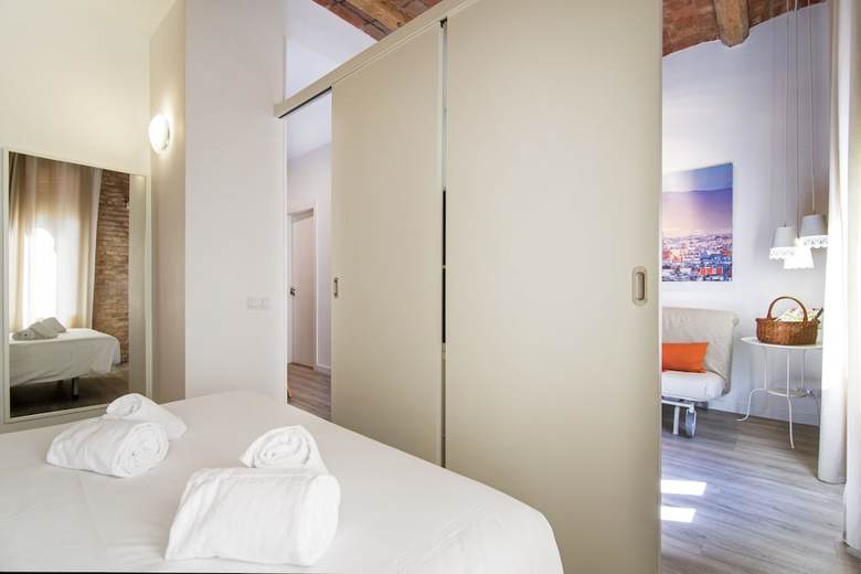 Apartamento Happy People Sagrada Familia Gaud�