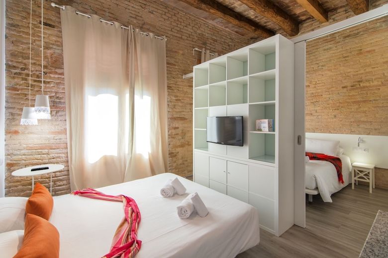 Apartamento Happy People Sagrada Familia Gaud�