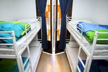 Barcel� Hostel