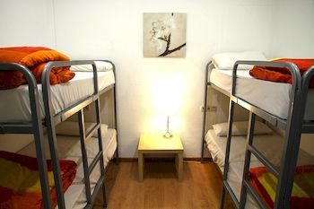 Barcel� Hostel