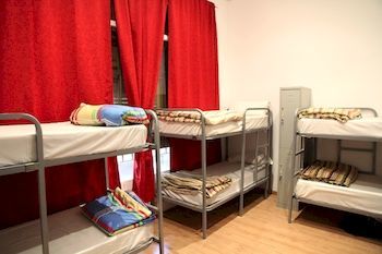 Barcel� Hostel