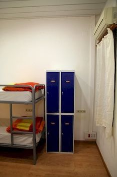 Barcel� Hostel