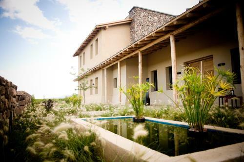 Hostal La Morada Guest House