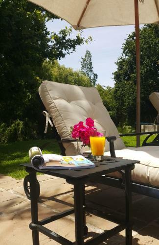 Hostal Ibis House