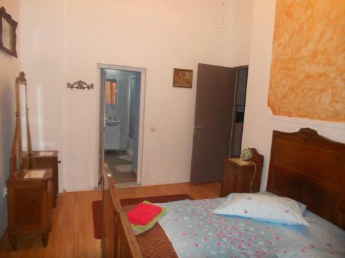 Blu Apart Lupa Capitolina