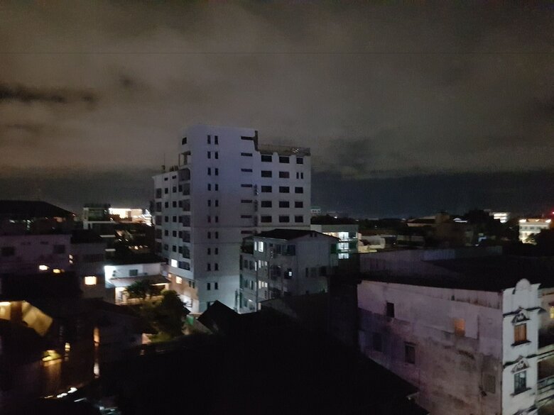 Hostal V Hotel