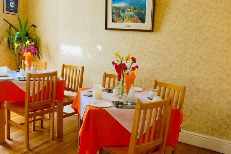 Hostal Donnybrook Hall