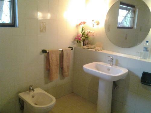 Hostal Cinnamon Guesthouse