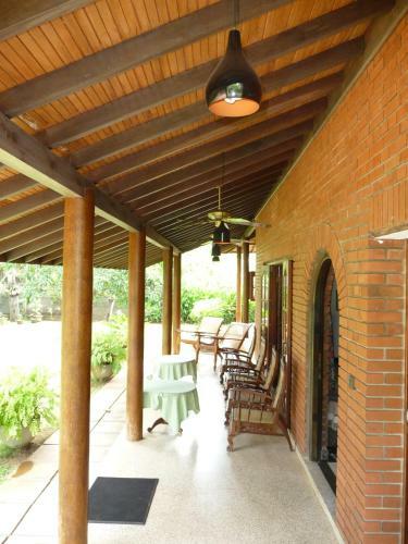 Hostal Cinnamon Guesthouse