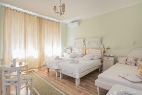 Shabby Chic Apartments