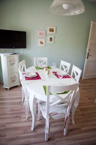 Shabby Chic Apartments