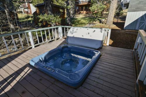 Squaw Chalet By Tahoe Vacation Rentals