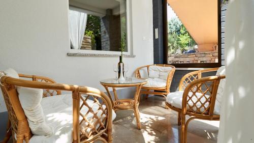 Apartamentos House Petrina