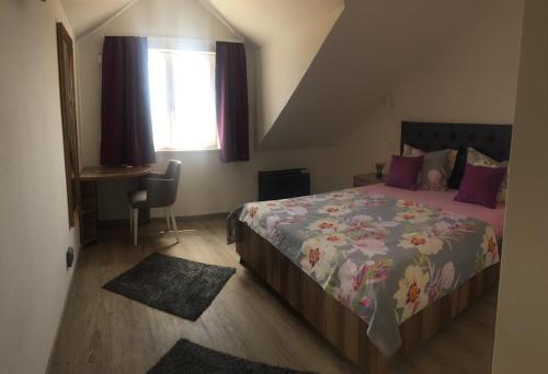 Hostal Villa White