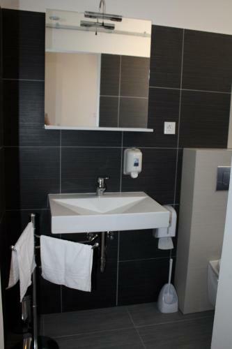 Hostal Villa White