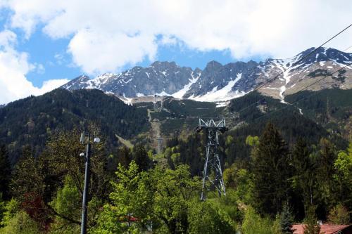 Hostal Caf� Pension Alpina