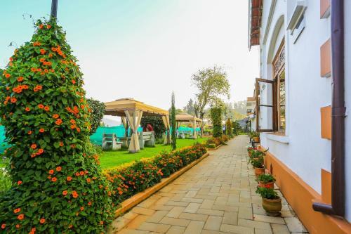 Hotel Yantra Leisures