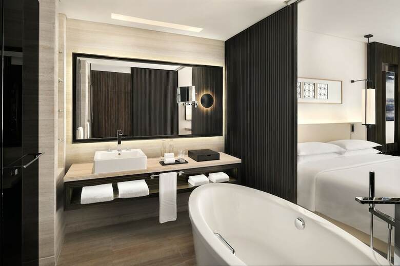 Sheraton Grand Hotel, Dubai