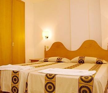 Apartamentos Comte D'empuries