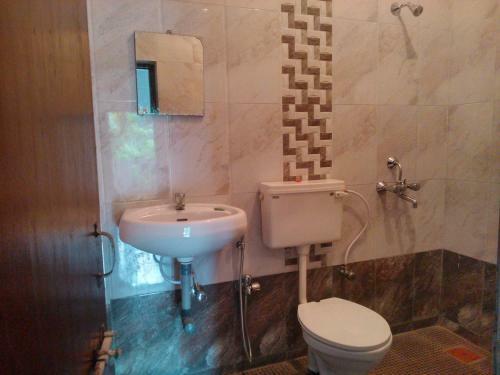 Hostal La Blanche Guest House