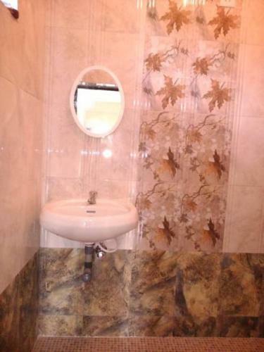 Hostal La Blanche Guest House