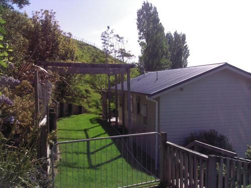 Mandhari Bed And Breakfast Cottage
