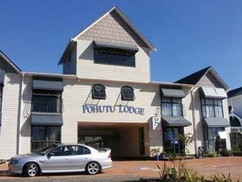 Pohutu Lodge Motel