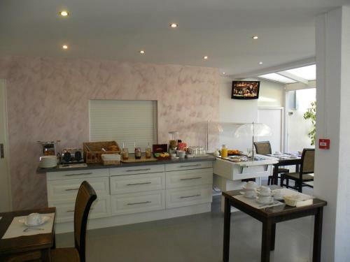 Anglade Hotel