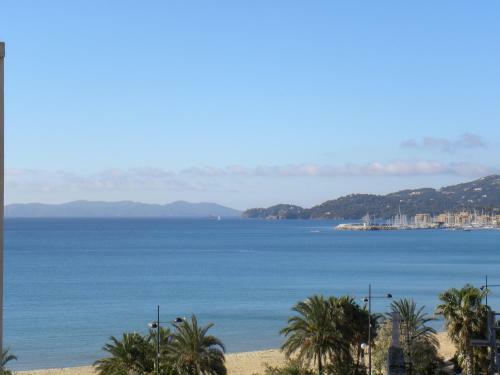 Anglade Hotel