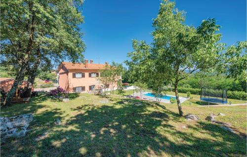 Apartment Krsan 29 With Outdoor Swimmingpool