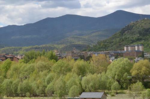 Agroturismo Casa Rural La Vall Del Cadi