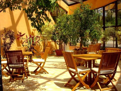 Hotel H�tel Omega