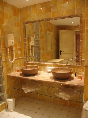 Hotel H�tel Omega