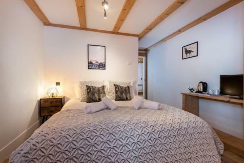 Yeti Lodge Chalets