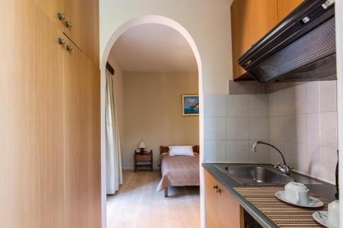 Santa Maria Studios & Apartments