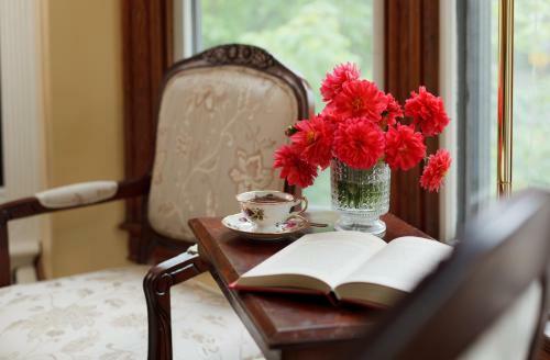 Brewster House Bed & Breakfast