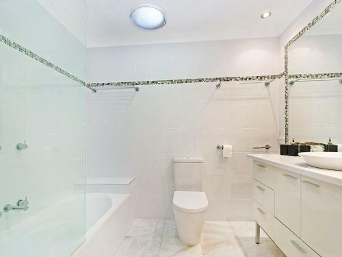 Balyarta Crescent 38
