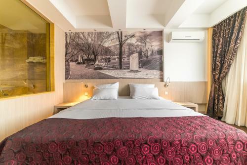 City Hotel