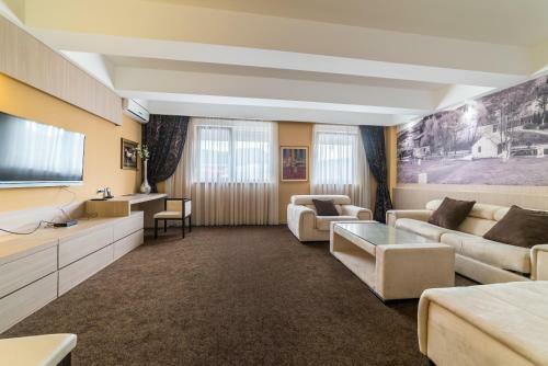 City Hotel
