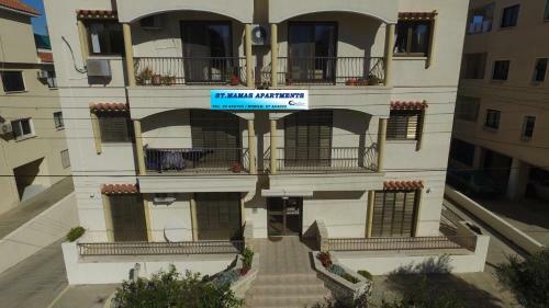 Apartamento St. Mamas Apts