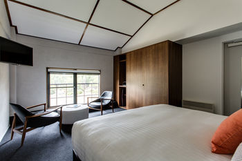 Hotel Pumphouse Point