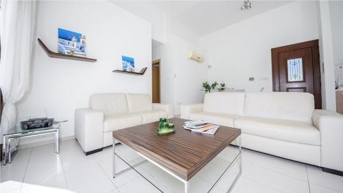Rent Private Villa 069