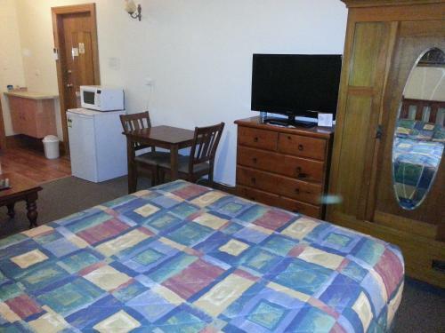Sonbern Lodge Motel