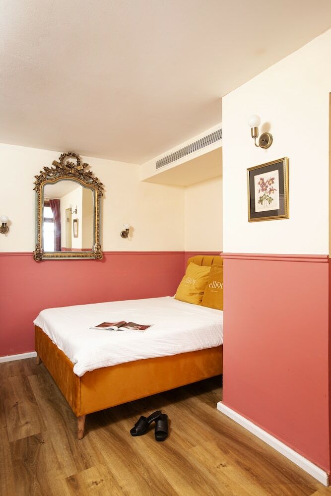 Peer Boutique Hotel