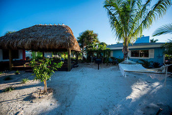 Siesta Key Beachside Villas
