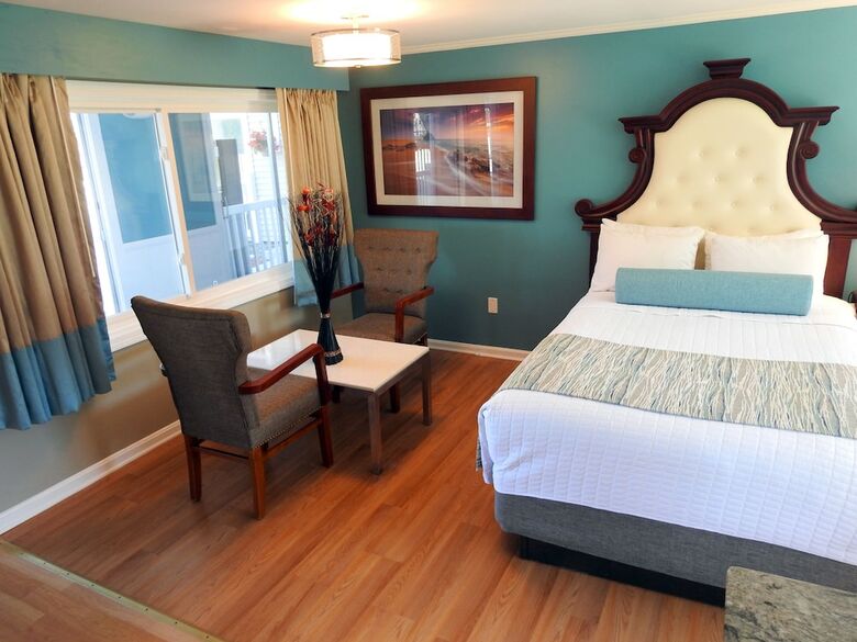 Hotel Seacoast Inn