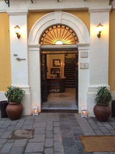 Hotel Mezzatorre