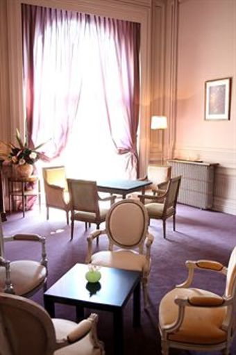 Hotel Cosmos